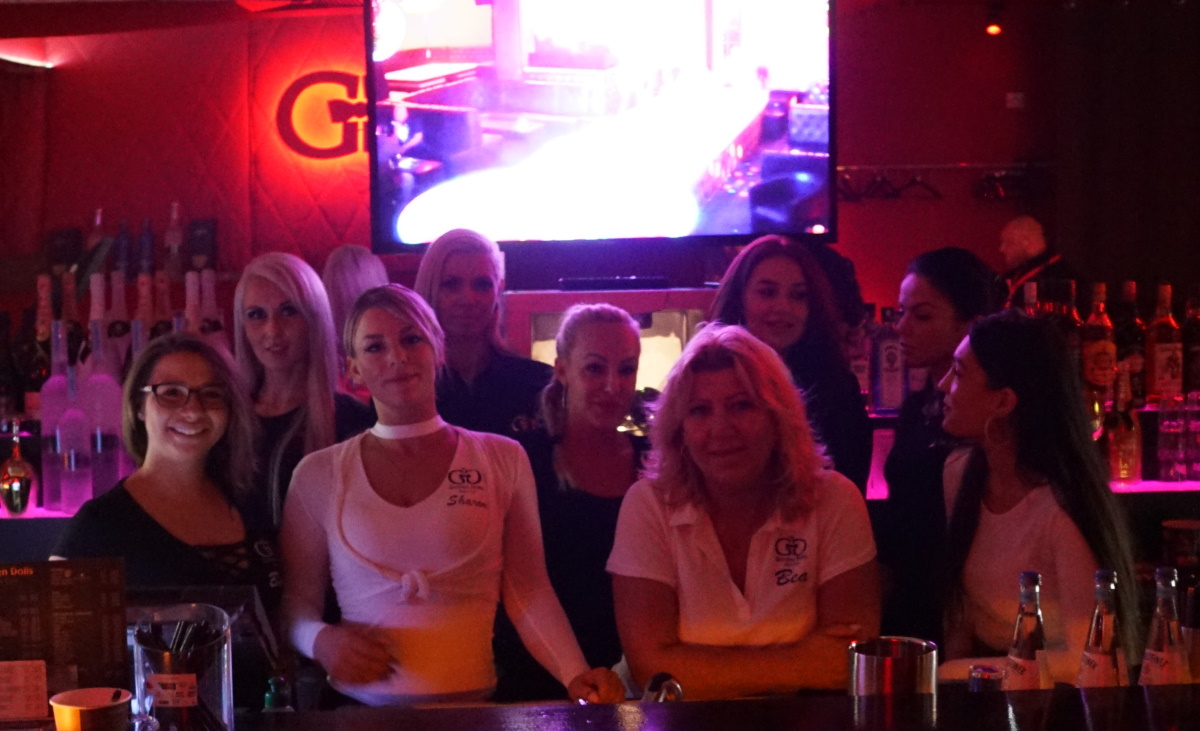 Wanted Service Personnel for Table Dance Bar in Berlin