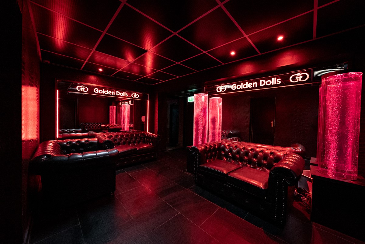 Golden Dolls Table Dance is the ultimate destination for a night to